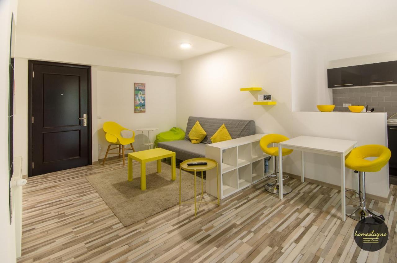 Homestay Otopeni Esterno foto
