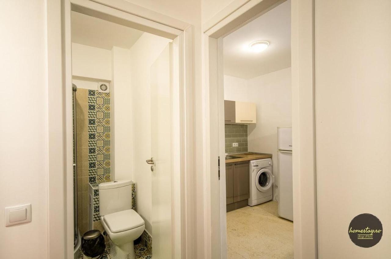 Homestay Otopeni Esterno foto