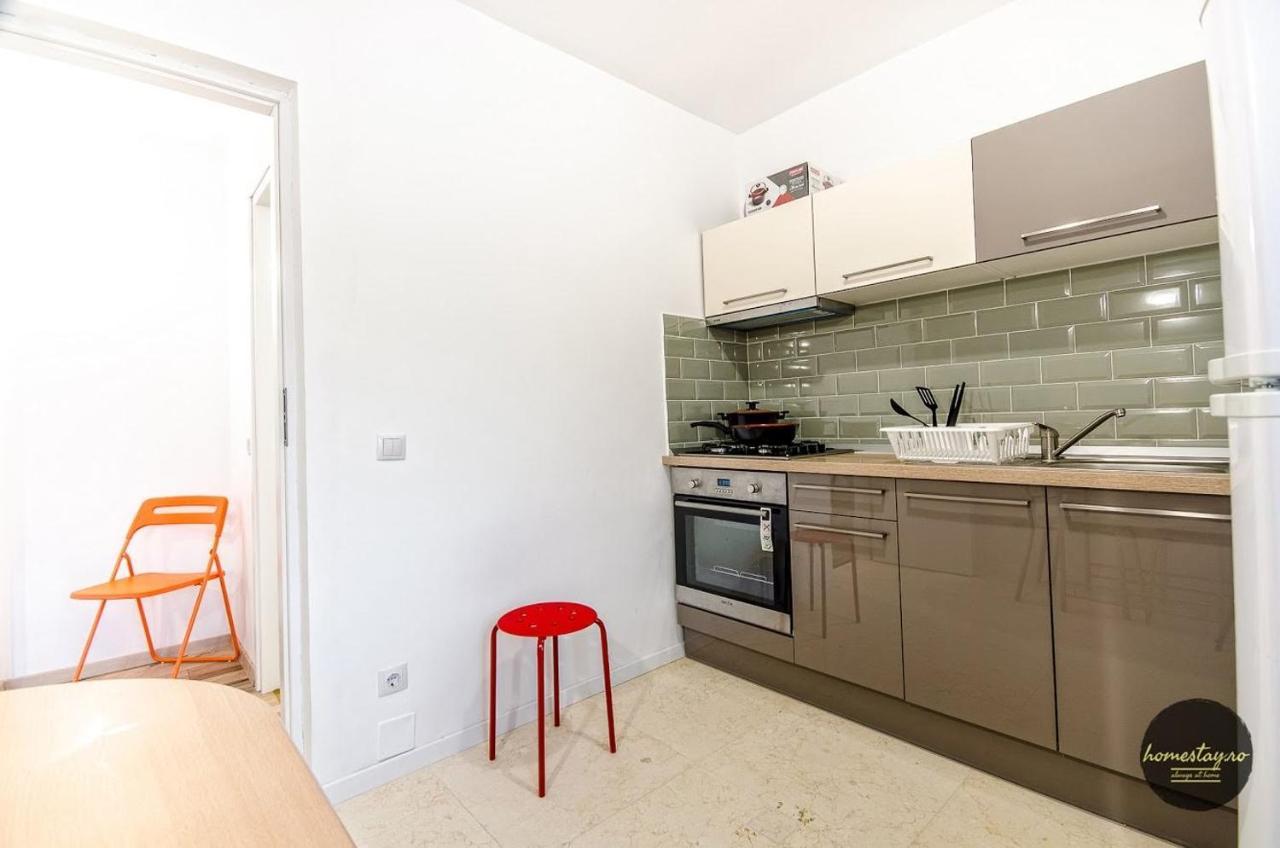 Homestay Otopeni Esterno foto