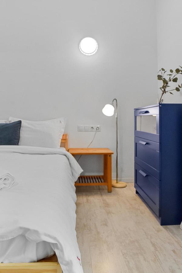 Homestay Otopeni Esterno foto